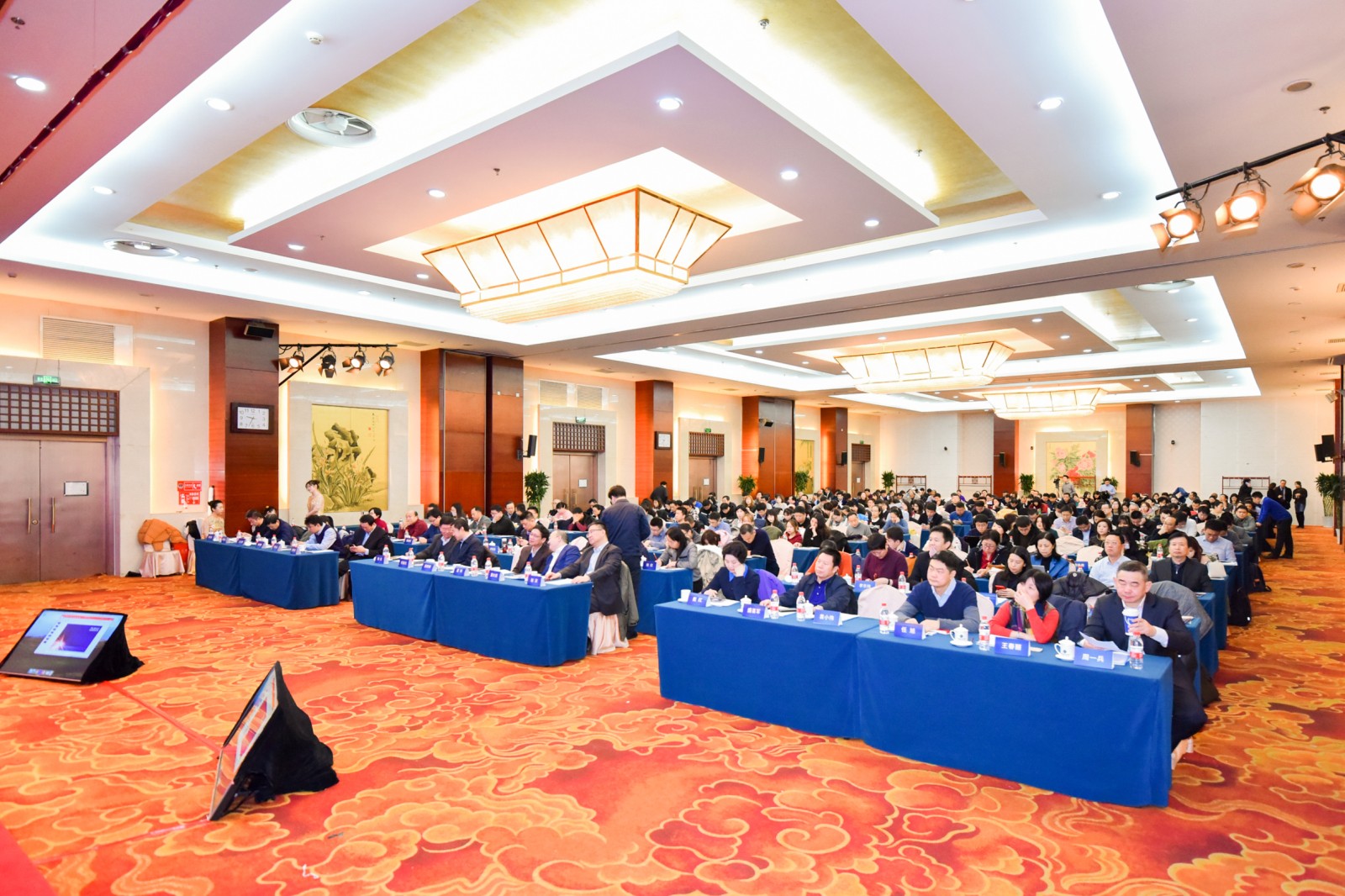 突破创新，领军行业，XPJ官网动力获四项年度大奖