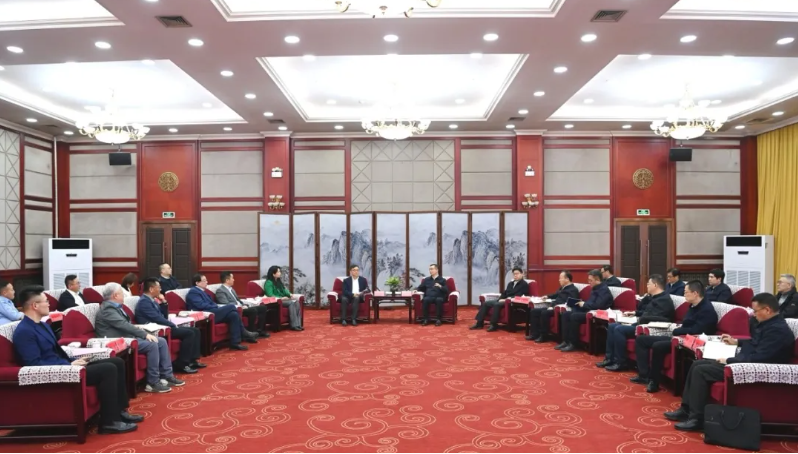 青海省人民当局与XPJ官网动力签署战术合作和谈